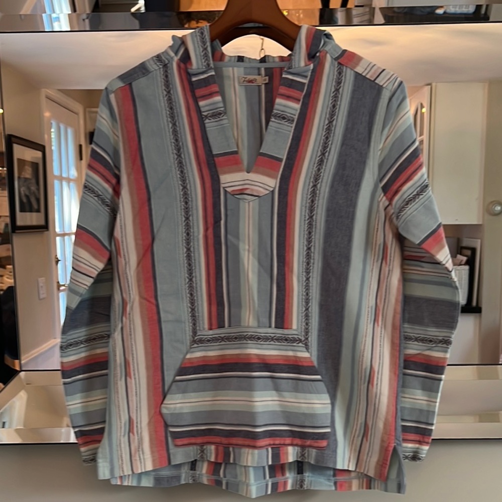 Faherty Women’s Baja Poncho Size Small